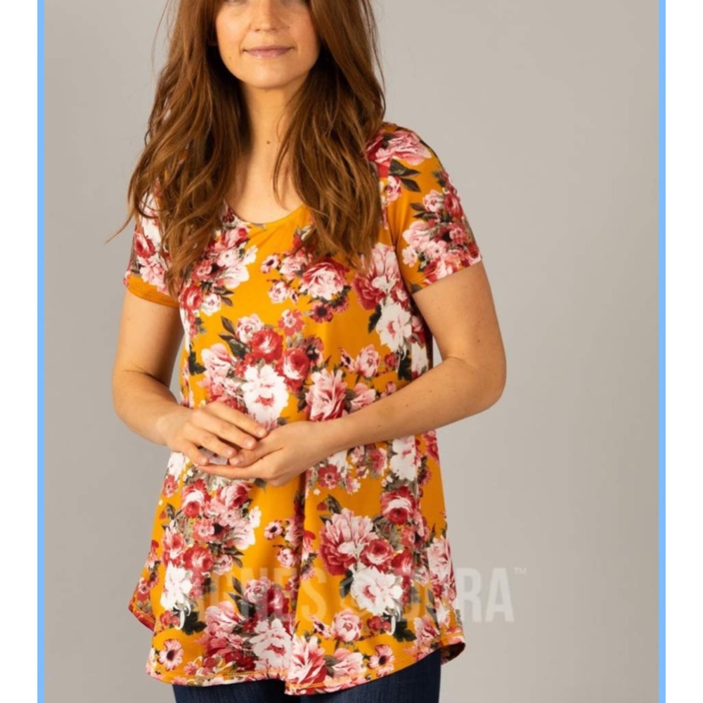 Agnes & Dora Everyday scoop tee gold/mauve floral
